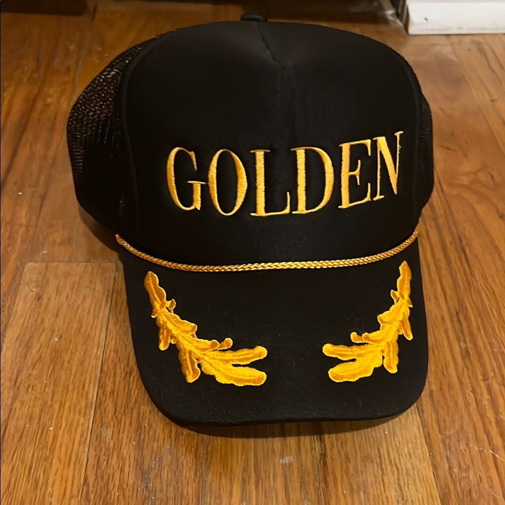 Black and Gold Cap
